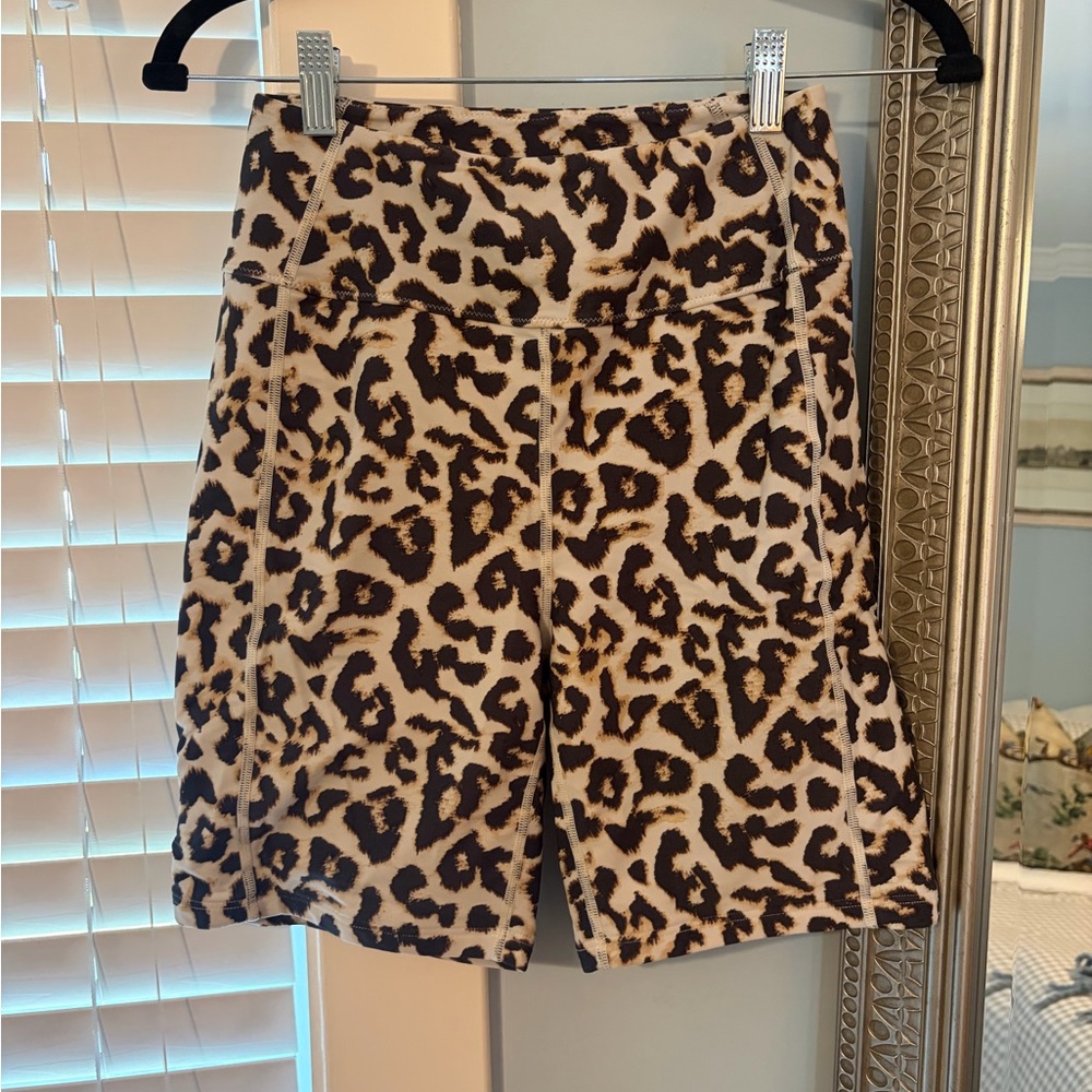 Abercrombie Women’s Leopard Print Bike Shorts - Cream & Brown